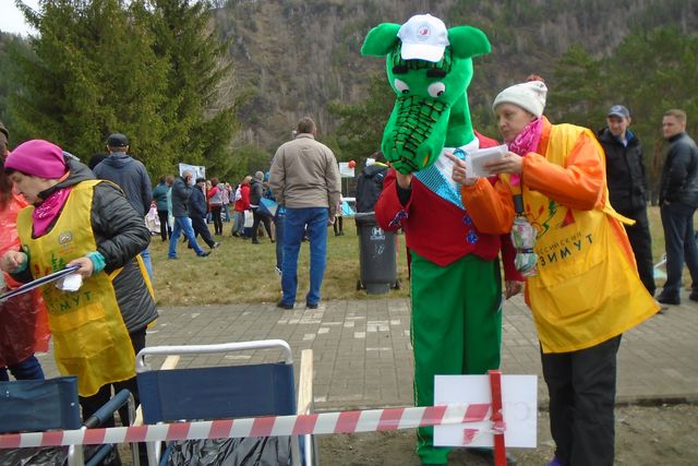 цветение маральника_спортивное ориентирование.jpg 640_спортивное маральника.jpg